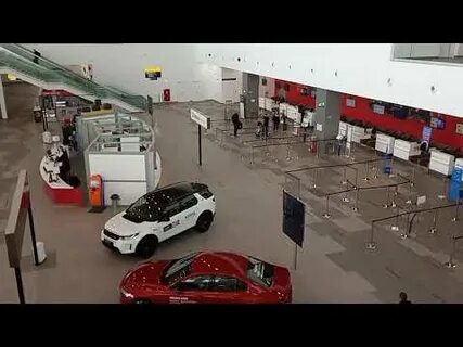 Не выпустили в аэропорту