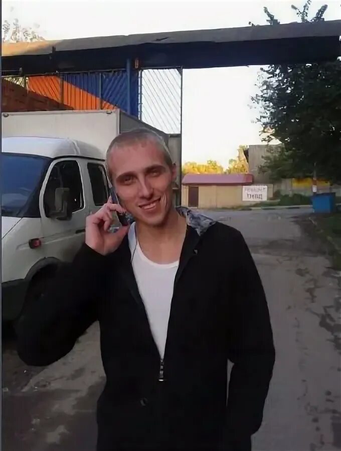 Мужчина нижний ищу. Мужчина нижний ищу. Нижний парень. Парни нижний новгород. Парни нижний новгород.