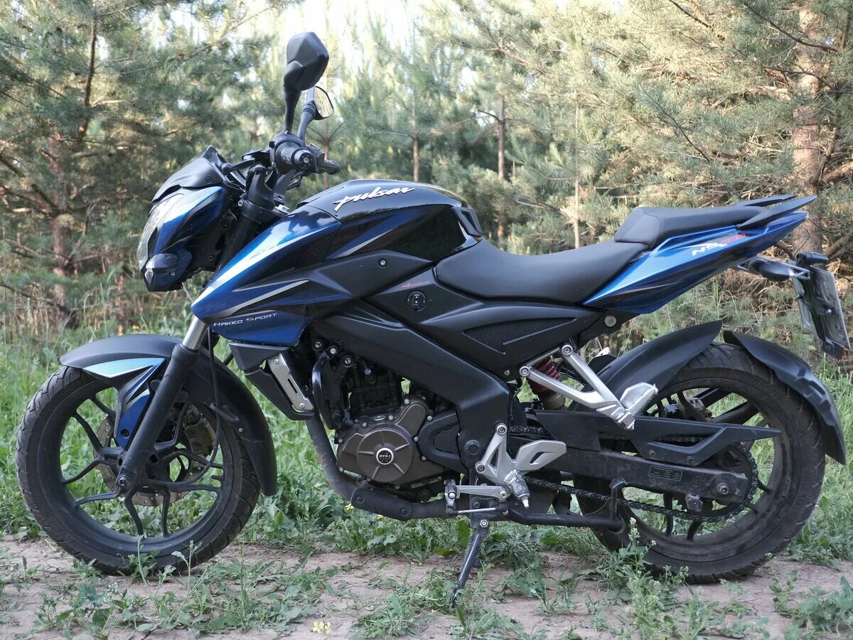 Bajaj pulsar 200ns. Pulsar 200. Bajaj ns200. Баджадж НС 200. Bajaj Pulsar 200 NS BSIV.