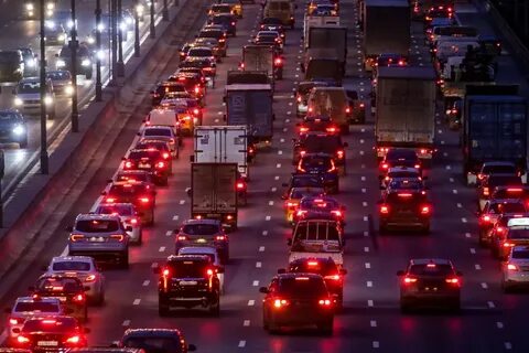 Почему выросло количество автомобилей на дорогах нашей