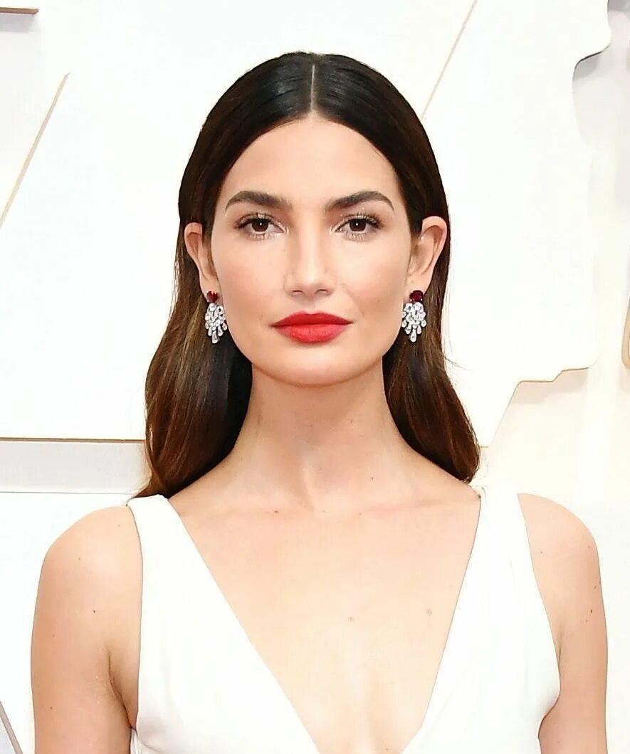 Мисс коллинз обувь. Кеана мари. Льет 2020. Льет 2020. Льет 2020.