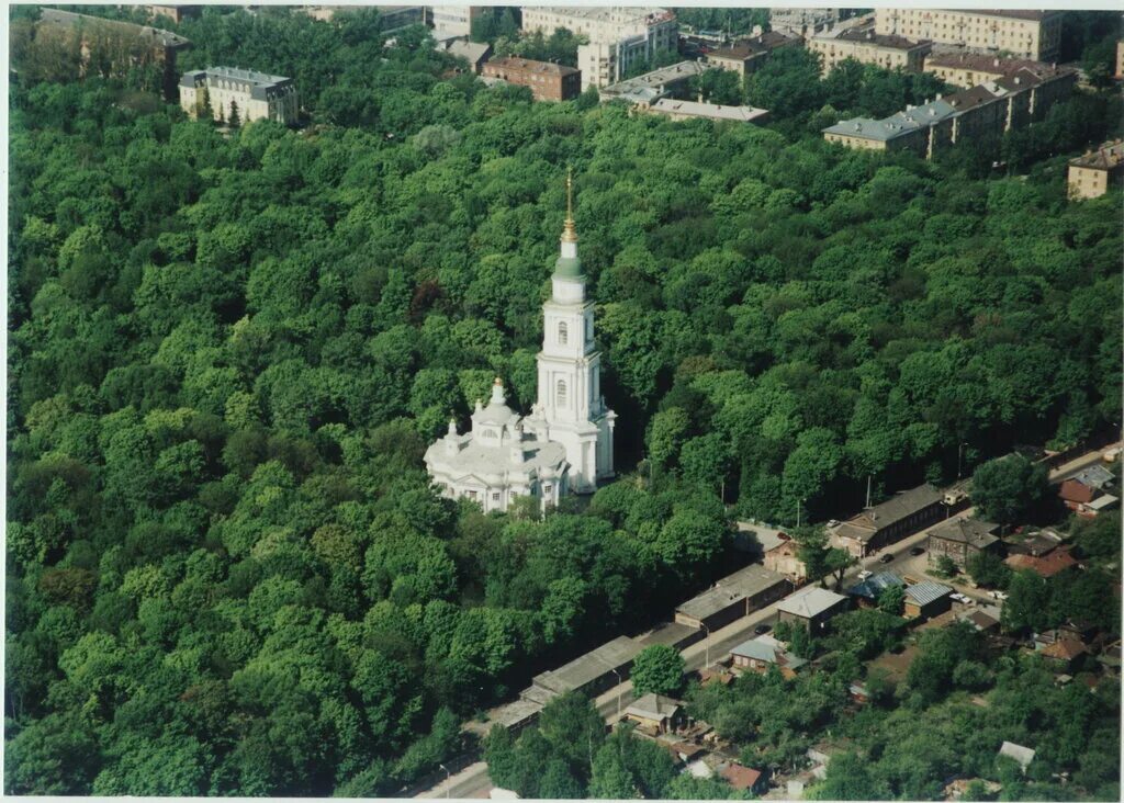 Храм льва толстого. Всехсвятский храм Тула. Всехсвятское кладбище Тула.