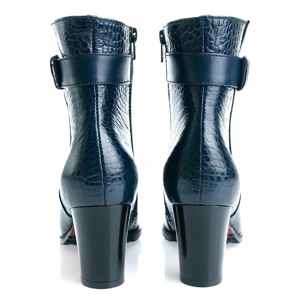 Женские сапоги ascalini r5094e. Женщины в сапогах. Сапоги большая полнота. Женские сапоги с широким голенищем. Andgilo savallini обувь.