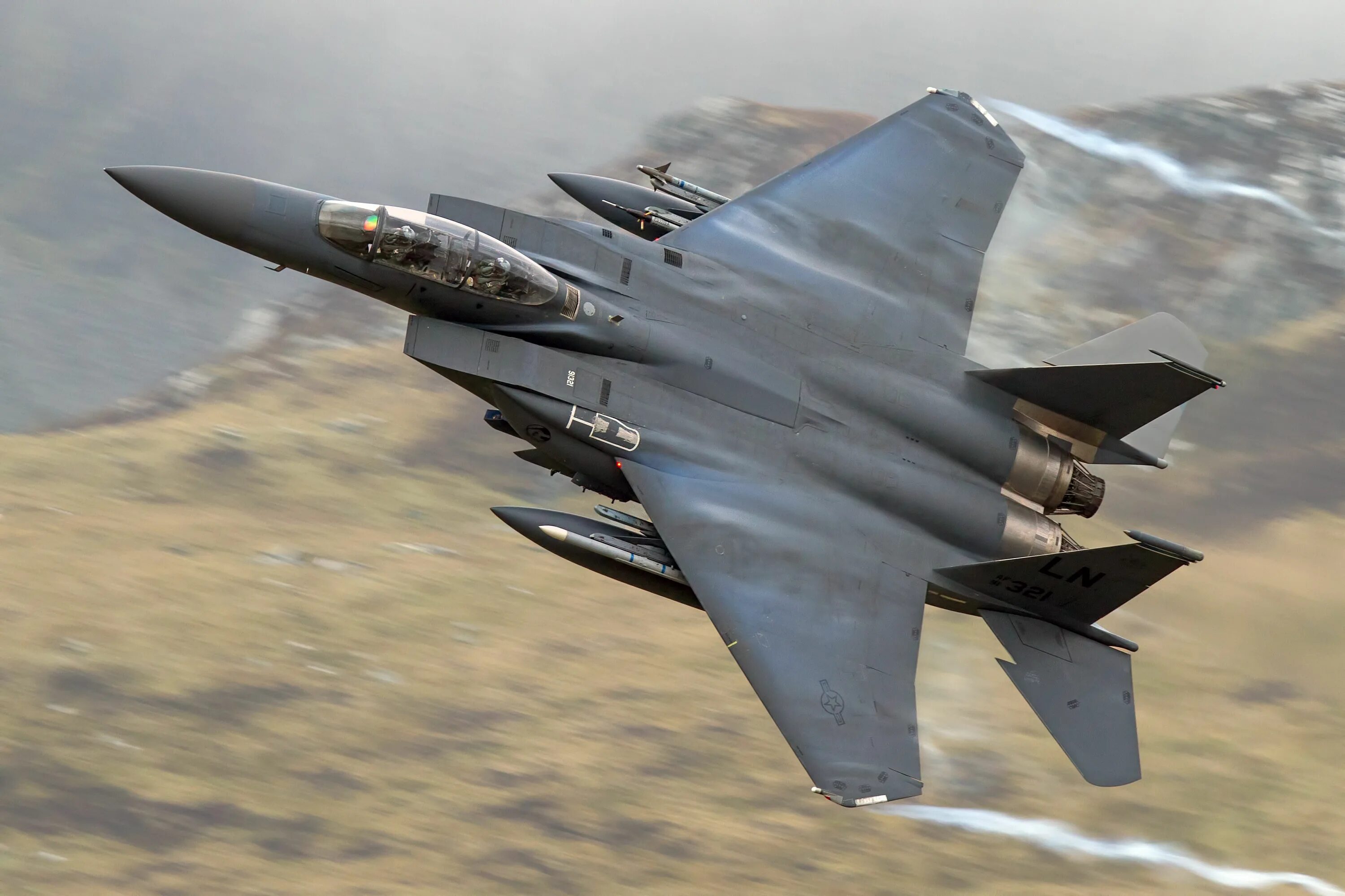 Истребитель 2014. F-15e. F-15 Eagle. Истребитель-бомбардировщик f-15e Strike Eagle. Истребитель f-15 «игл».