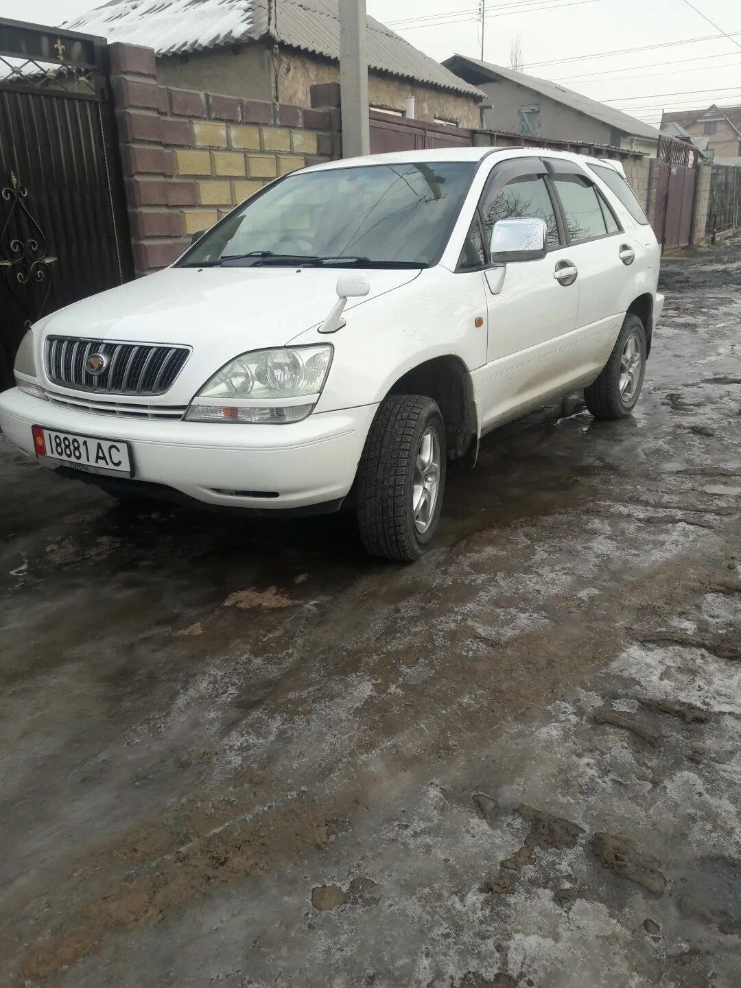 Harrier 1 поколение. Toyota Harrier 1 поколение. Toyota Харриер 1 поколения. Харриер 1 поколения белый. Тойота Харриер белый жемчуг 2001.