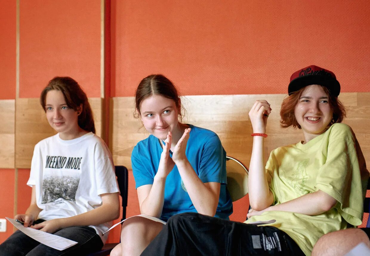 English lager. 2 смена на английском. расписание дня. 2 смена на английском. формы местоимений в английском языке таблица.