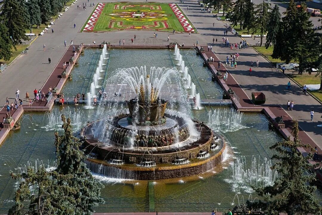 Вднх работа фонтанов. Каменный цветок вднх. вднх фонтан каменный цветов. фонтаны дружба народов и каменный цветок на вднх. вднх фонтан цветок ввц каменный.