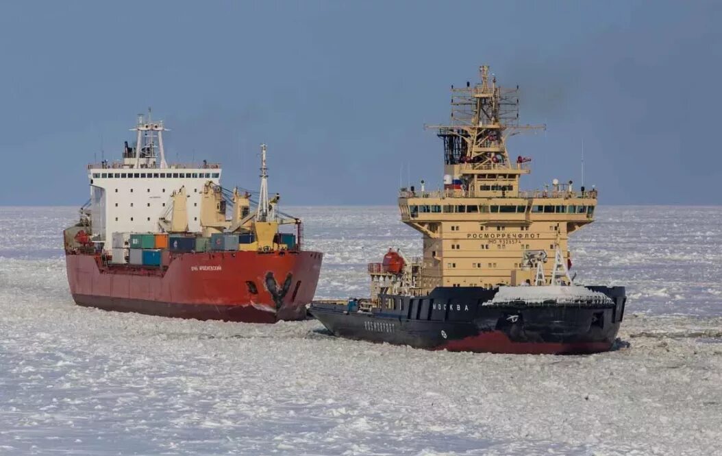 Атомоход севморпуть. Проводка судов. Танкер селенга. Караван судов по северному морскому пути. Проводка судов.