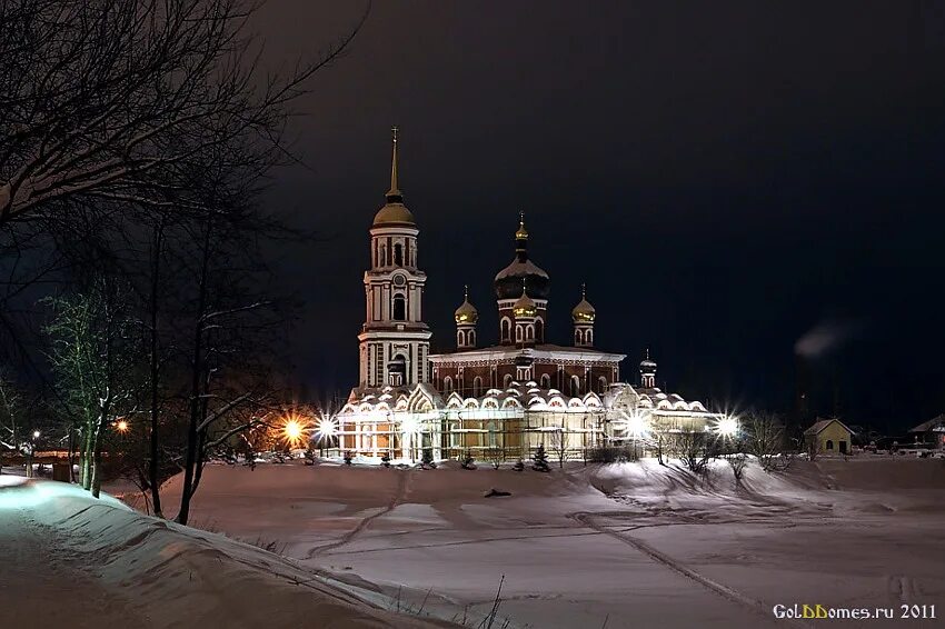 старая русса воскресенский собор ночью. старая русса ночью. новгородчина. феникс старая русса. ночь старая русса.