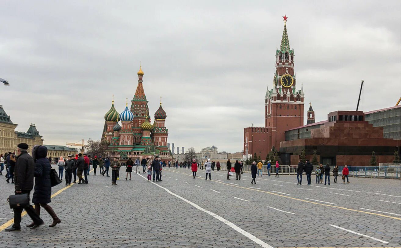 Покажи пожалуйста москву. Москва Кремль красная площадь. Площадь красной площади. Площадь красной площади в Москве. Москва 21 век красная площадь.