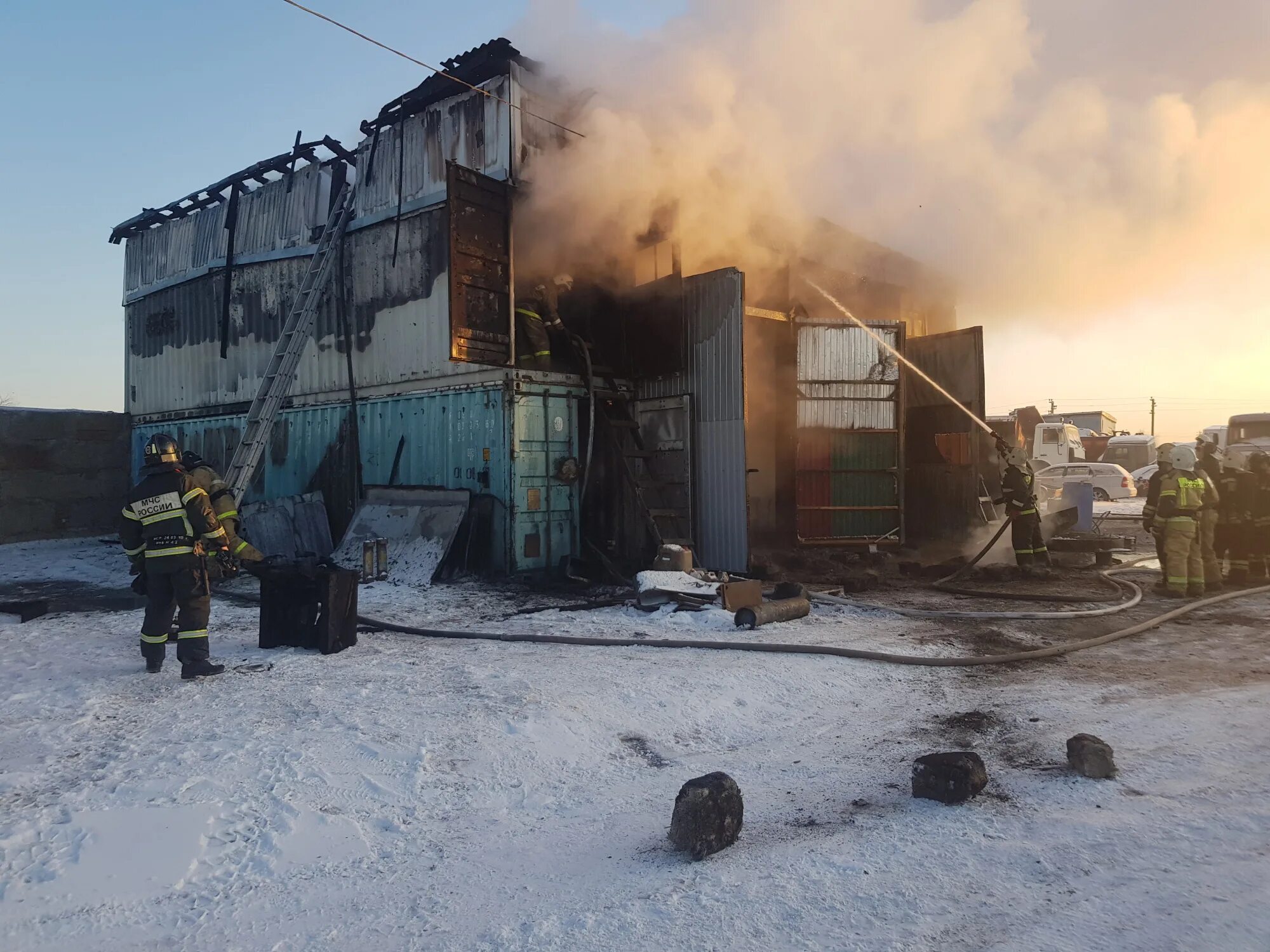 Ситуация в кургане последние новости. Чс в городе. 10. Пожар в энергетиках в кургане. Ситуация в кургане последние новости.