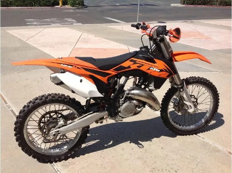 Ktm sx 125 2008. Максимальная скорость ктм 125. Ktm 125 кроссовый. Ктм ехс мотард. Exc 125 2006.