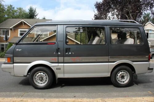 Купить мазда 4 вд. Mazda Bongo 4wd. Mazda Bongo van 4wd. Mazda Bongo 4. Mazda Bongo, 1990 год.