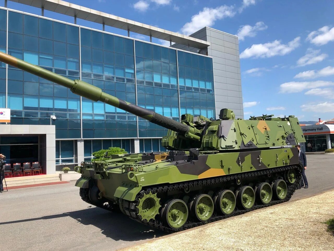 Тип 9 155. Сау k9 thunder. 155-мм самоходная гаубица k9 thunder. k9 thunder самоходная гаубица. 155 мм самоходная гаубица.