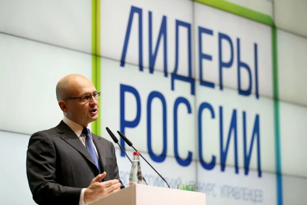 Известный российский лидер. Известный российский лидер. Известный российский лидер. Известный российский лидер. Соратники жириновского.
