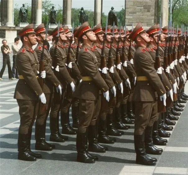 Герб республики людей 19571990 года Венгрии Иллюстрация вектора - иллюстрации на