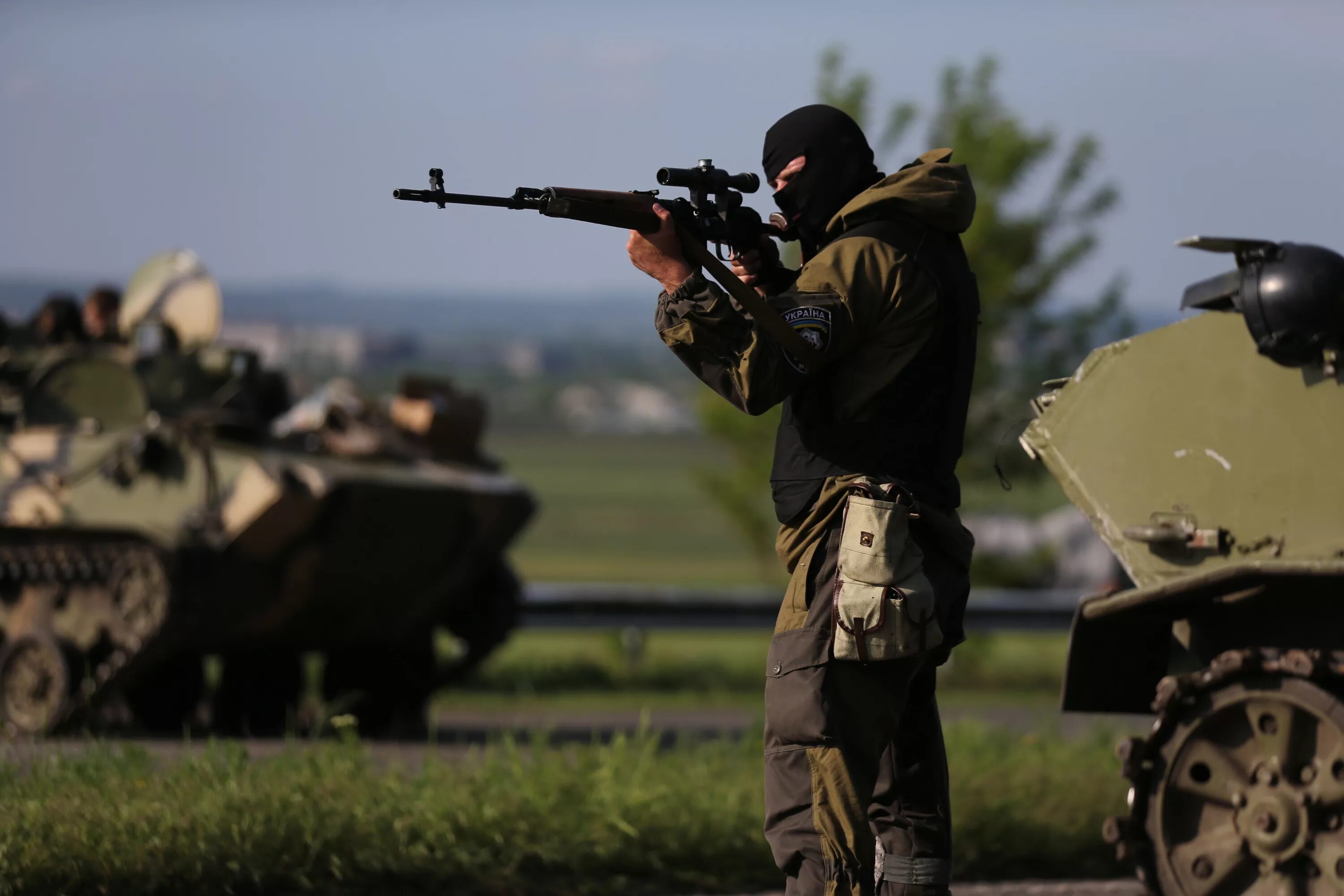 Четверо военных. Военные события. Солдаты ДНР. Военные ЛНР Донбасс.