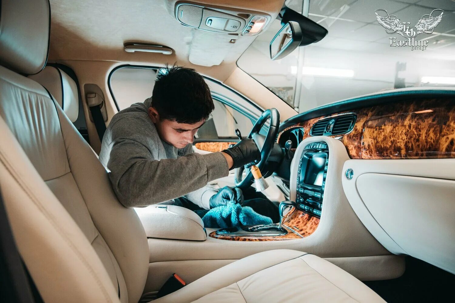 химчистка салона авто. быстро остывает салон автомобиля. быстро остывает салон автомобиля.