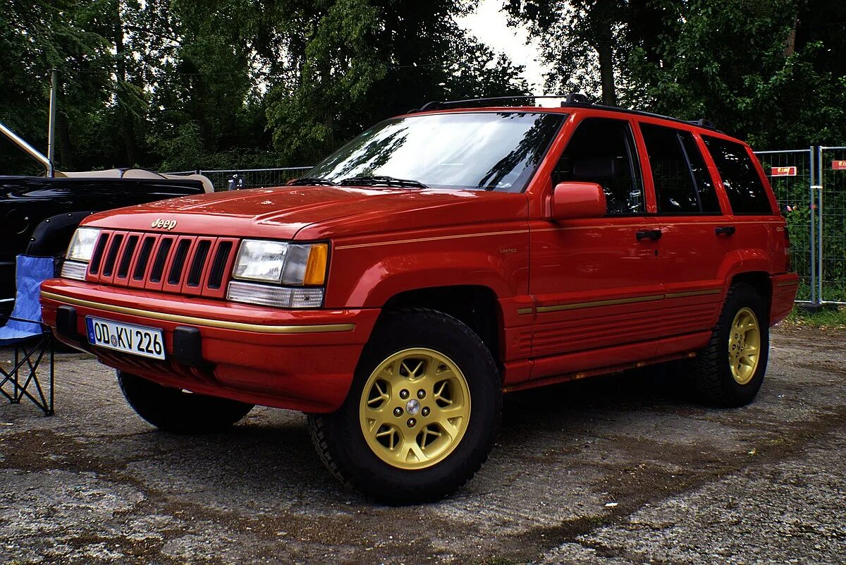 Куплю гранд чероки б у. Jeep Grand Cherokee ZJ. Jeep Grand Cherokee ZJ v8. Jeep Grand Cherokee ZJ красный. Jeep Grand Cherokee ZJ 5.9.