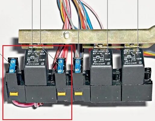 Реле бензонасоса 2107. Блок предохранителей бензонасоса ВАЗ 2107. Реле стартера 2104. Реле бензонасоса 2104 инжектор. Центральное реле ВАЗ 2105.