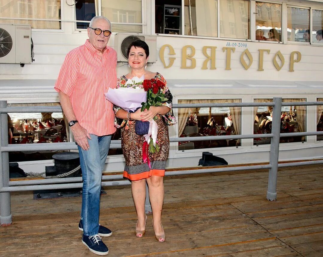 Виторган где сейчас находится. Эммануил виторган и ирина млодик. эммануила виторгана ирина млодик. виторган жена ирина млодик. млодик ирина виторган эммануил виторган дети.