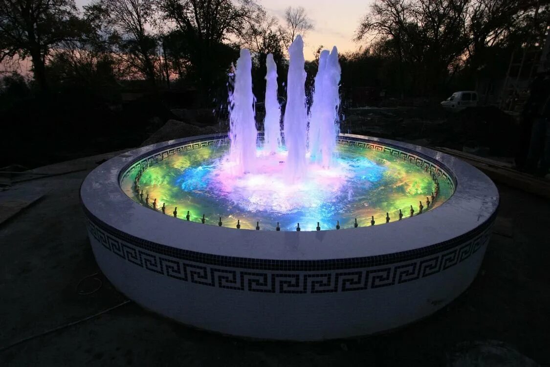 Как изготовить фонтан. Как изготовить фонтан. Декоративный фонтан для сада своими руками. Маленький фонтанчик на даче. Фонтанчик на даче.