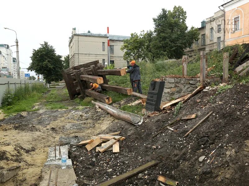 Спил пенза. Оборонительный вал пенза. памятник оборонительный вал пенза. оборонительный вал пенза фото. село валы пенза.