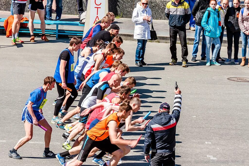 городская эстафета. эстафета ульяновск 2022. эстафета ульяновск. городская эстафета чайковский 56. легкоатлетическая эстафета ульяновск.