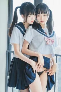 木 绵 绵 OwO&桜 桃 喵 (她(制 服 × 制 服)) 写 真 集 Story Viewer - エ ロ... 