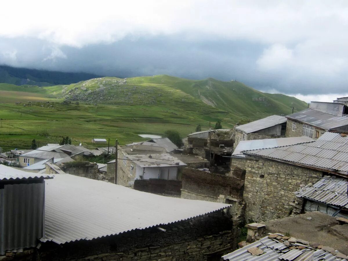 Погода вихли. Кулинский район село Вихли. Село Вихли Дагестан. Вихли Кулинский район дворец. Село Хосрех Дагестан.