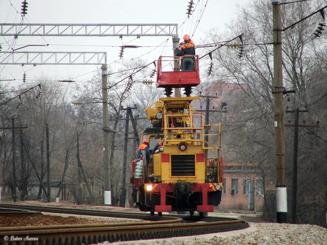 район контактной сети эчк. электромеханик контактной сети ржд. лайтер контактной сети. монтер контактной сети ржд. электромонтер контактной сети эч-7.