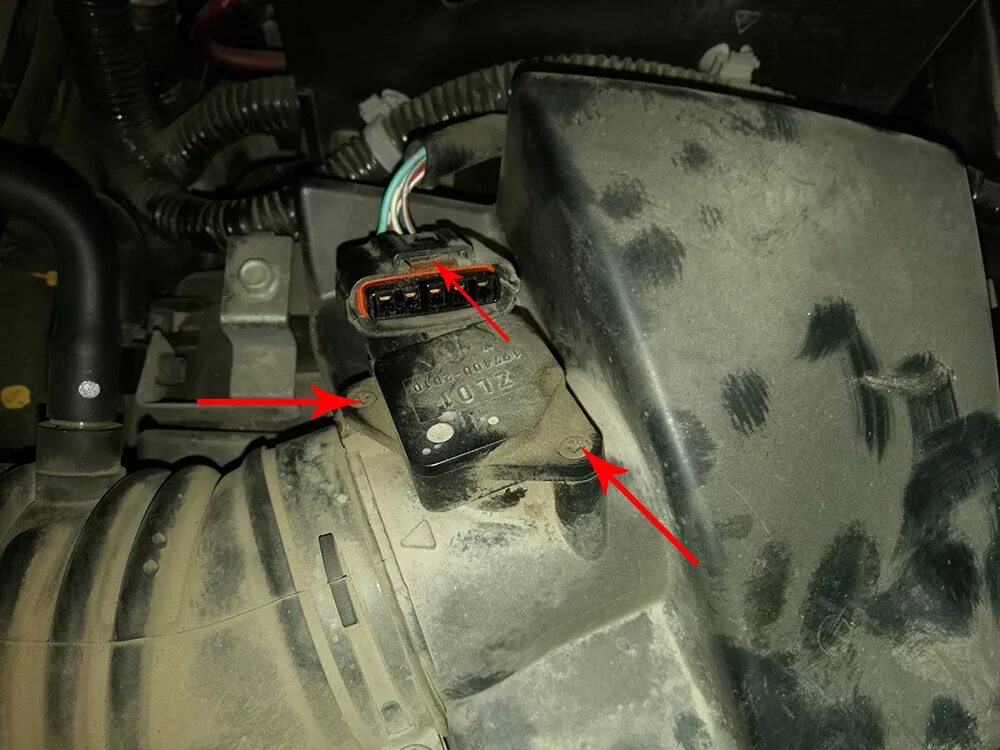 Датчик дмрв мазда 3. Датчик расхода воздуха mazda 3. датчик дмрв mazda 3 bk. дмрв мазда 3 1.6 bk. mazda 323 датчик дмрв.