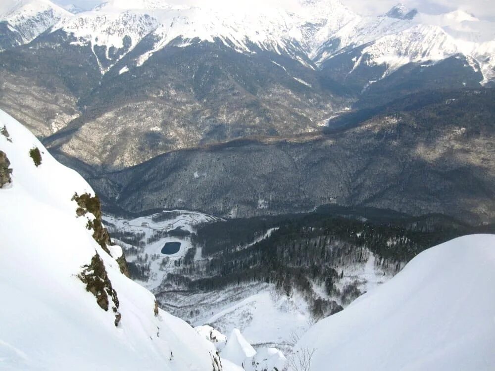 Высокогорные качели роза пик. Горки город черная пирамида канатка. Высота роза пик в сочи. Гора ачишхо на карте. Красная поляна высота над уровнем.