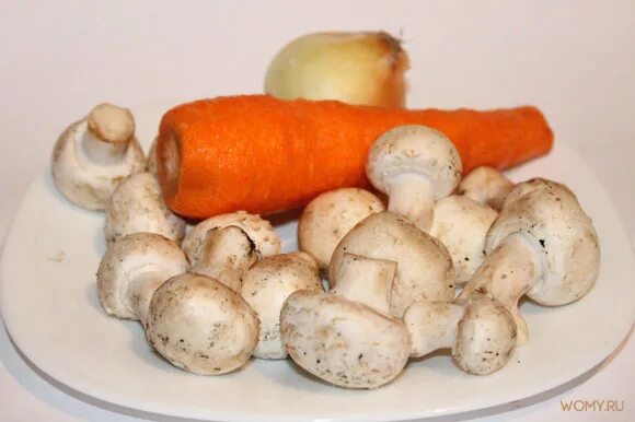 Шампиньоны с морковью. Жареные грибы с луком и морковью. Салат с шампиньонами и морковкой. Шампиньоны с луком и морковью. Шампиньоны с луком и морковью.