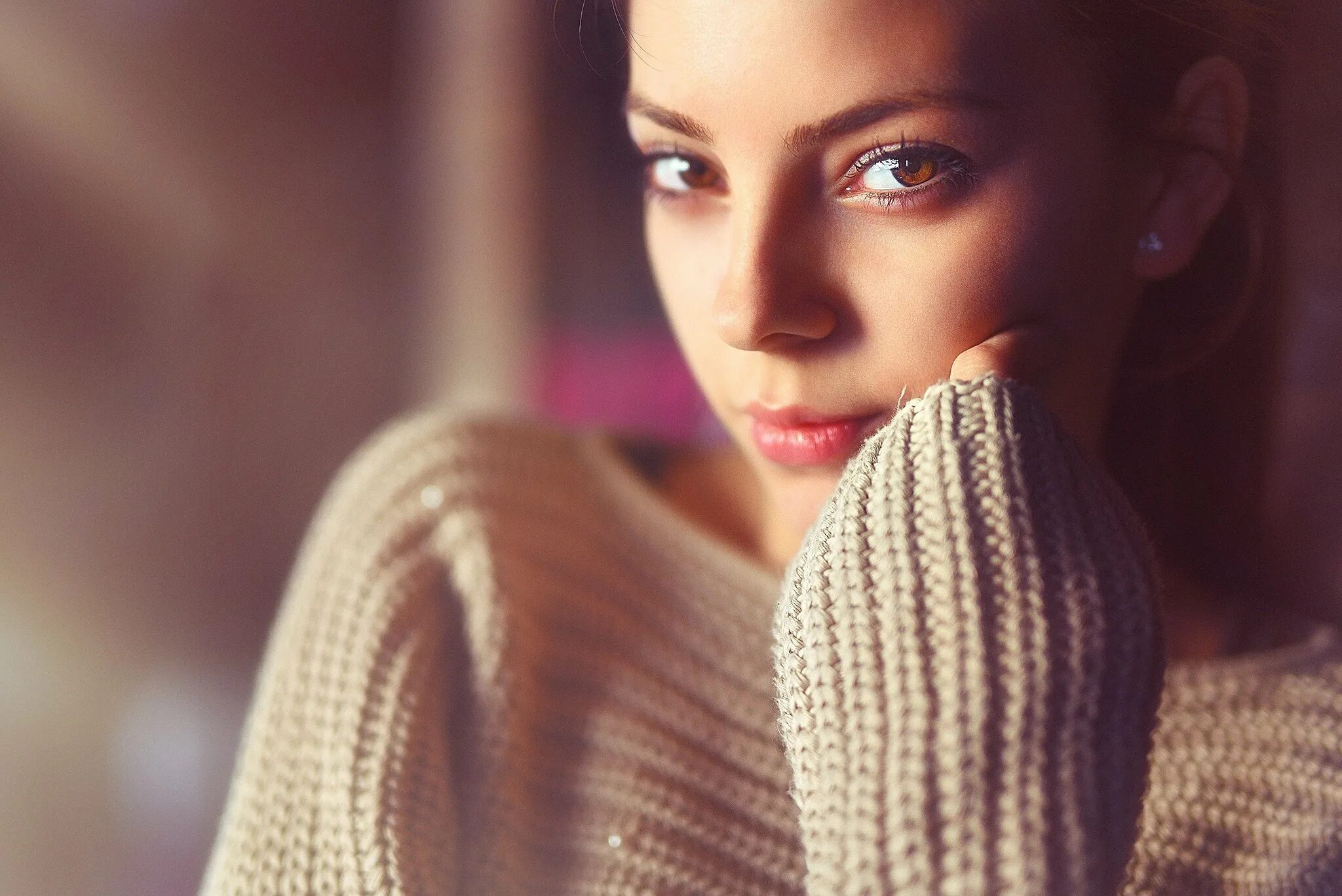 Фотосессия в свитере. Девушка в свитере. Красивая девушка в свитере. Красивые свитера для женщин.