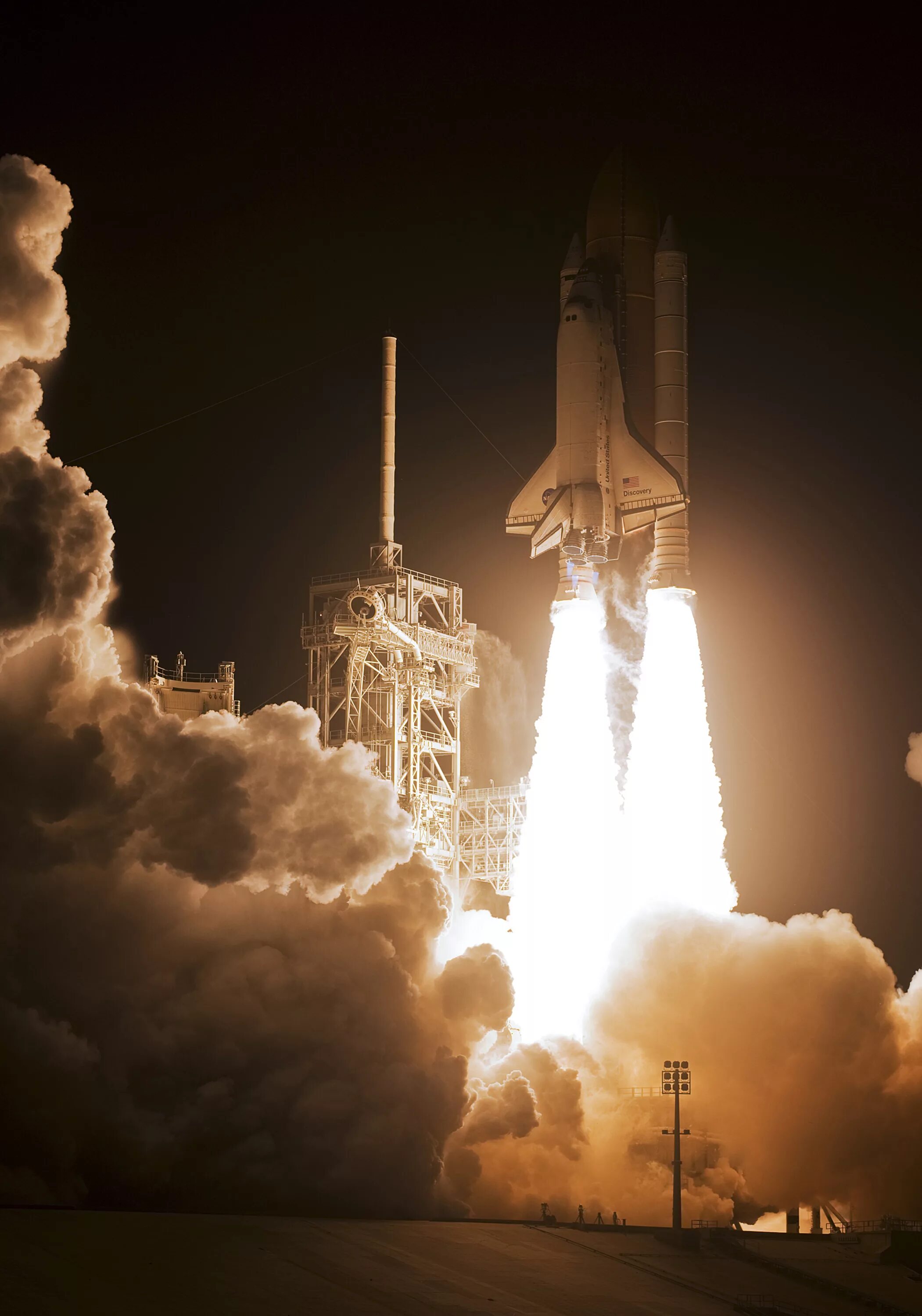 From launch. Спейс шаттл космический корабль. space shuttle discovery launch sts 119. спейс шаттл челленджер. космический шаттл челленджер.
