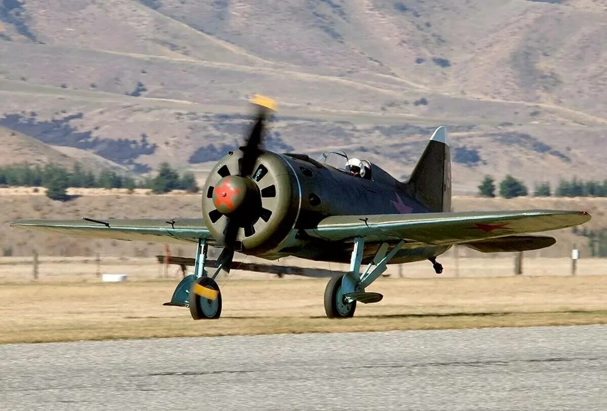 Самолеты истребители второй мировой войны. Polikarpov-i-16-Type-24. Авиация второй мировой войны СССР И 16. Самолёт второй мировой войны и16. И-16 истребитель.