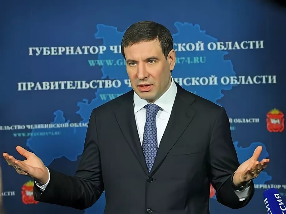 Плохо губернатор. Губернаторы рф. Худший губернатор. Фургал бунт. Владимир глухов уфа жена.