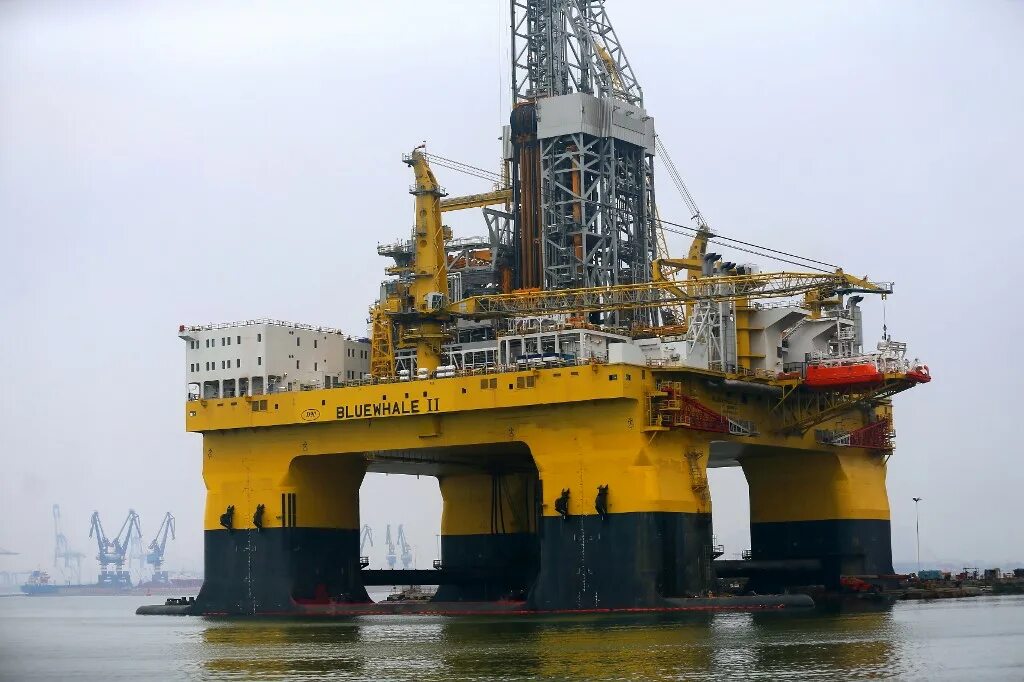 Буровая платформа 1. Semi-Submersible drilling Rig. Морская буровая платформа. Морские буровые платформы. Самая большая нефтяная платформа в мире.