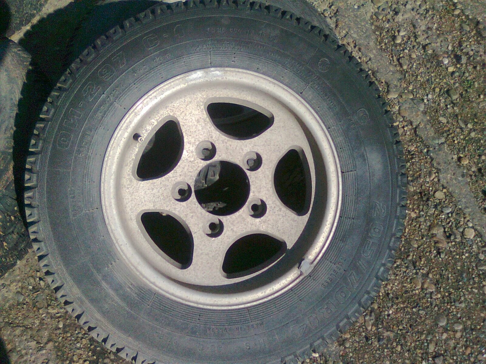 Газ-24 205/70 r14. Волга резина на 14. Волга на резине 15*205*70. Волга резина на 14. Волга на резине 15*205*70.