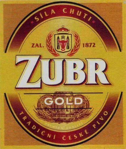 Зубр голд чехия. Пиво зубр голд чехия. Зубр пиво стакан. 5 л. Zubr пиво чехия.