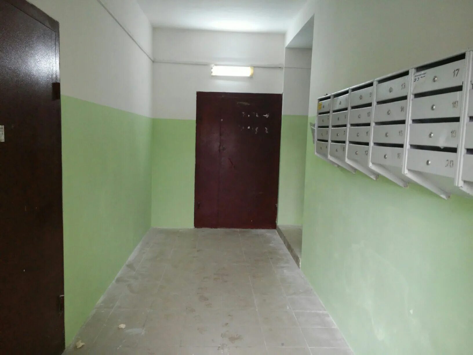 Дом подъезд этаж. Подъезд. Подъезды в хрущевках. Дом подъезд этаж. Дом подъезд этаж.