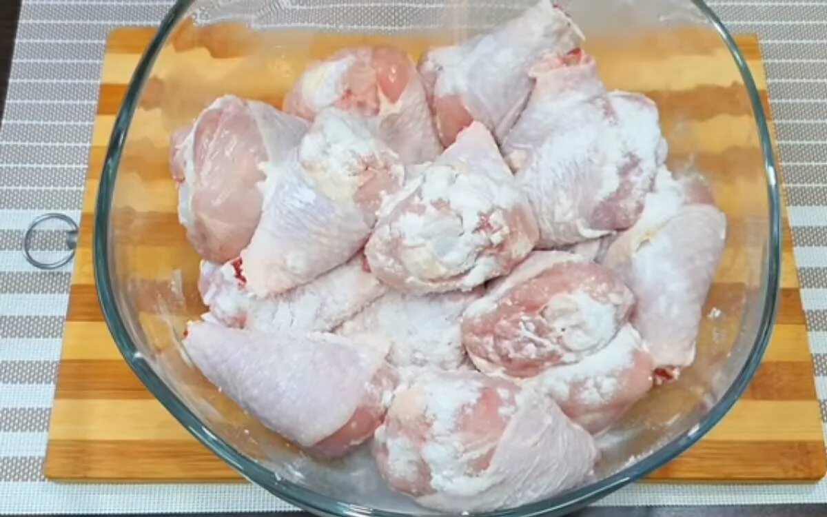 Курица с луком и содой