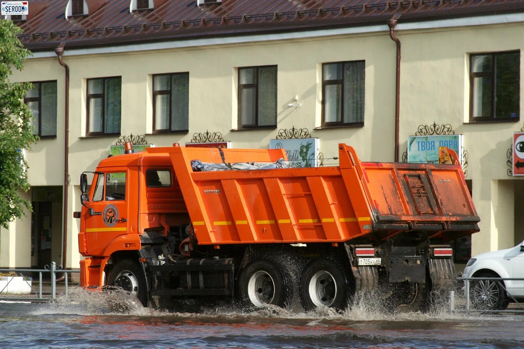 Мусоровоз камаз с задней загрузкой мкз. Камаз 65115 тягач. Камаз 65115-6058-50 самосвал евро 5. Камаз 65115. Камаз 65115 60.