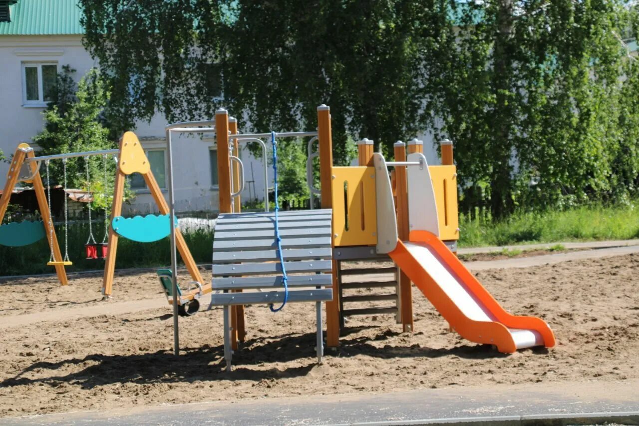 карымское спортивные площадки. дворовые спортивные площадки спб. сад баумана спортивная площадка. богатые сабы спорт площадка нова. вертолетная площадка самара.