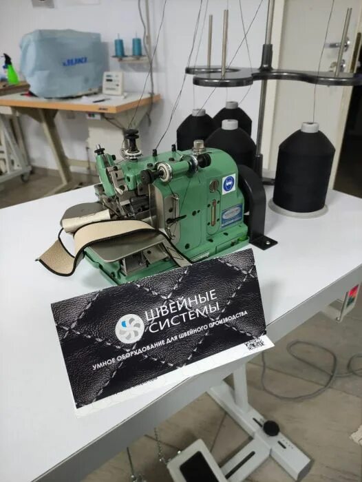 Оверлок. Idl-306 оверлок inderle. 2-х ниточный оверлок inderle idl-40f0. Оверлок для шевронов. Станок для шевронов.