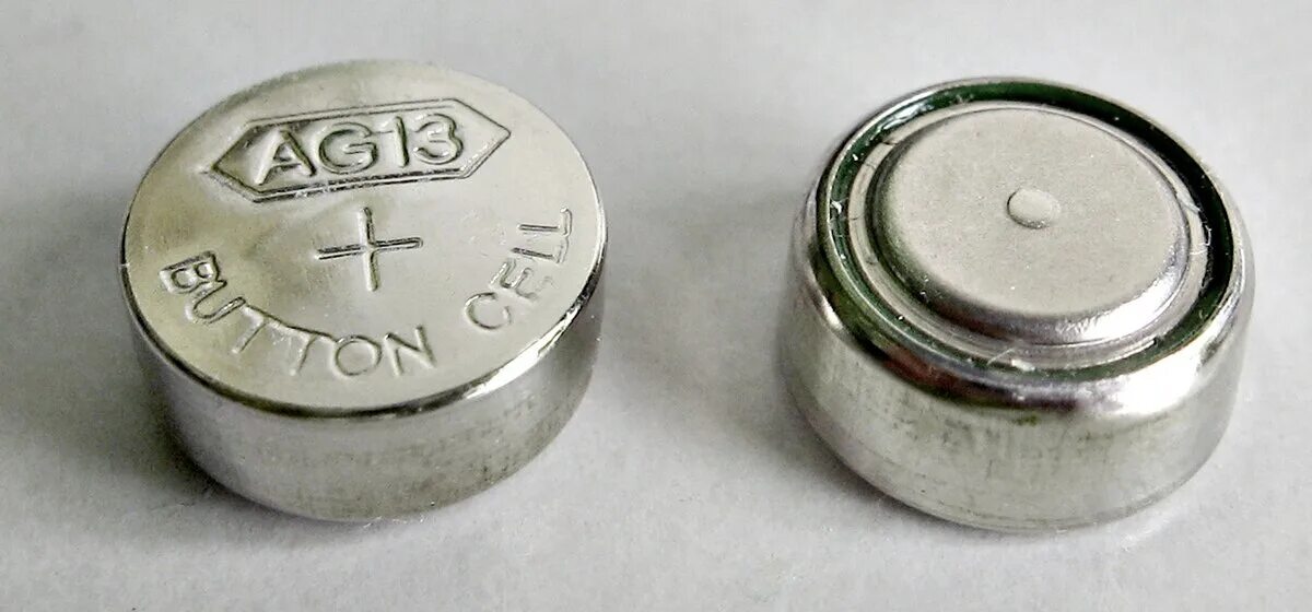 Батарейка button cell. Батарейка lr44 cell. батарейка lr44 button cell. ag13/lr44 батарейка. lr44 ag13.