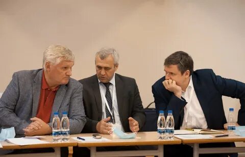 Балтийский завод директор