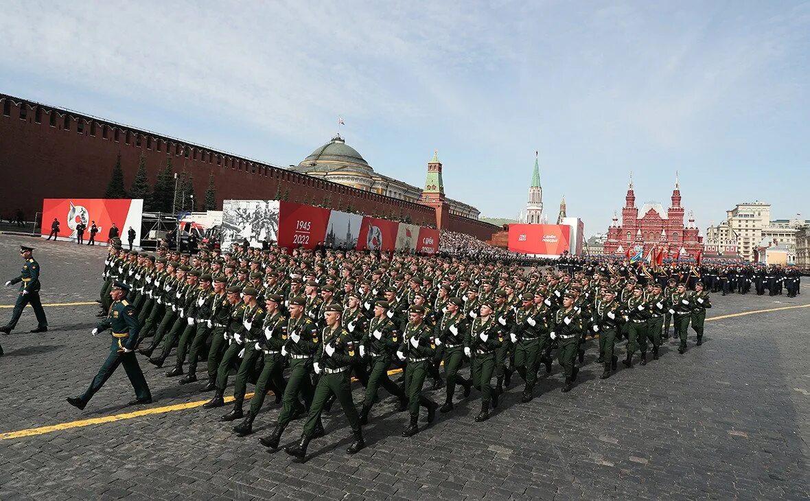 Репетиция парада Победы 2022 в Москве. Парад Победы 2022 в Москве техника. Парад 9 мая 2022 в Москве. Парад на красной площади в Москве 2022.