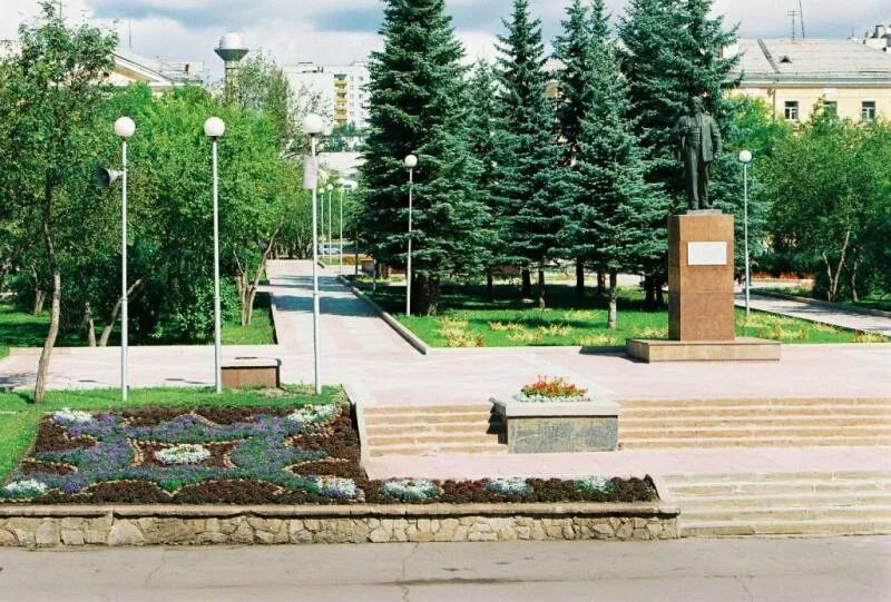 Москва г трехгорного. Москва г трехгорного. Трёхгорный площадь города. Трехгорный меркурий. Москва г трехгорного.